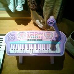 ぼんぼんりぼん　電子ピアノ