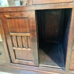 大人気レトロ家具！両面使える階段棚