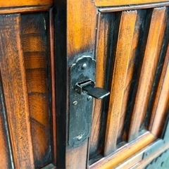 両面引き出せる階段型のレトロ収納棚！