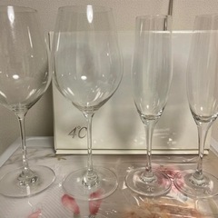 ワイングラス4脚（赤、スパークリング）