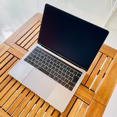 MacBook Pro 13インチ 2017 Touch Bar...