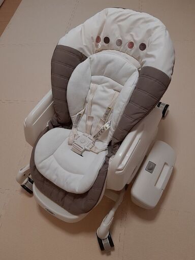 Combi ネムリラAUTOSWING 電動・美品