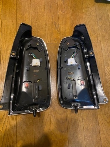 ミラジーノ　テールレンズ　テールランプ　ミラ　L700系