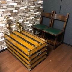 ビンテージの船舶トランク　ローテーブル