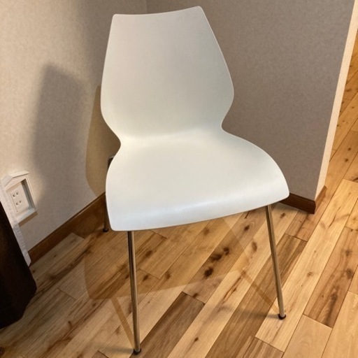 シンプル可愛い椅子6脚