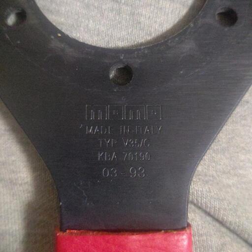 MOMO ステアリング TYP V35