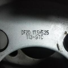 2tonトラック用タイヤとホイールセット