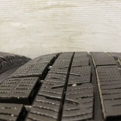 YOKOHAMA ice GUARD iG60 225/50R18 18インチ スタッドレス 4本 2018年製 バリ溝 ミニクロスオーバー C-HR等　(VTN506)クレジットカード QRコード決済可能