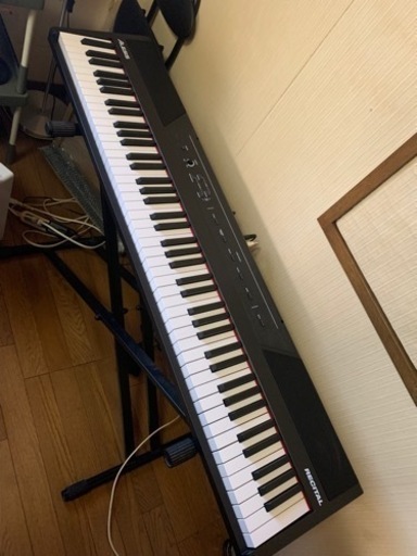 サービス価格特価★ほぼ新品 888M Alesis 電子ピアノ 88鍵盤