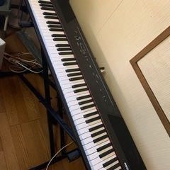 サービス価格特価★ほぼ新品　888M Alesis 電子ピアノ ...