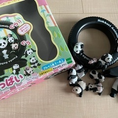 パンダを乗せて遊ぶ可愛いおもちゃ　フィギュア
