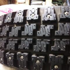   ほぼ新品ｽﾊﾟｲｸﾀｲﾔ 13ｲﾝﾁ ﾎｲｰﾙ付き