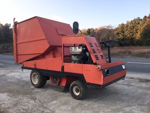 ヤンマースイーパーLS808D　芝生清掃機　農用運搬車