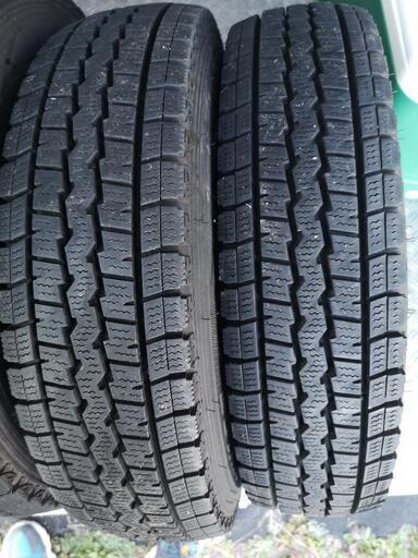 タイヤ、ホイール 軽トラや箱バンに！145R13 6PR スタッドレス