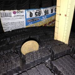 205/65r16グッドイヤーアルミホイール付きスタッドレスタイヤ4本セット