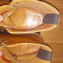 トリッカーズのブーツ 値下げ可能