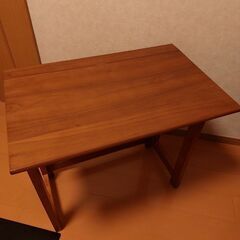 【ネット決済】ウッドテーブル　折り畳み可能