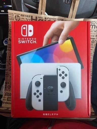 今年も話題の 新品　未開封　Nintendo Switch 本体 有機ELモデル　ホワイト その他
