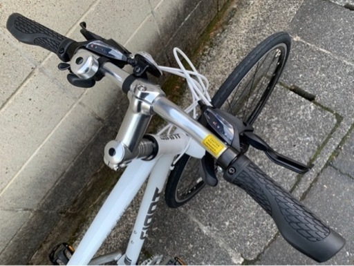 クロスバイクSALE】71500→60000円 新車エスケープR3W❗️ジャイアント