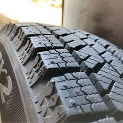 スタッドレスタイヤ、ホイールセット　N-BOX