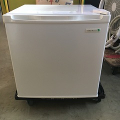 ミニ冷蔵庫　　2017年製　YRZ-C05B1　