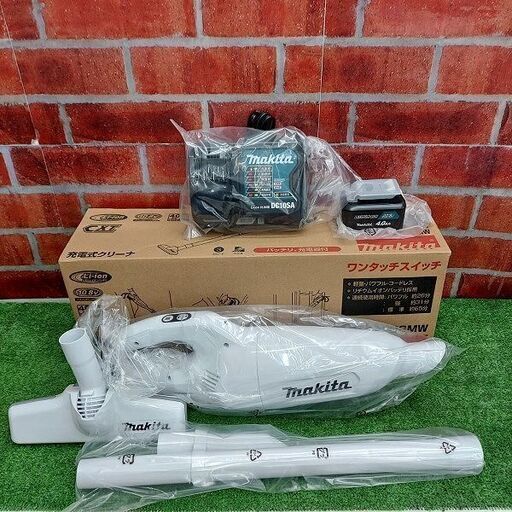 マキタ CL108FDSMW 充電式クリーナー【リライズ野田愛宕店】【店頭取引限定】【未使用】【管理番号：IT96GK9YXLWM】