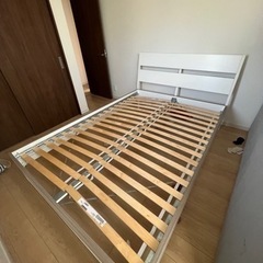 IKEAダブルベッド