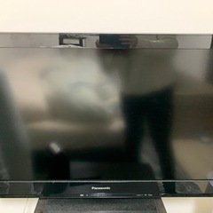 テレビ32インチ　Panasonic th-l32c3  3000円