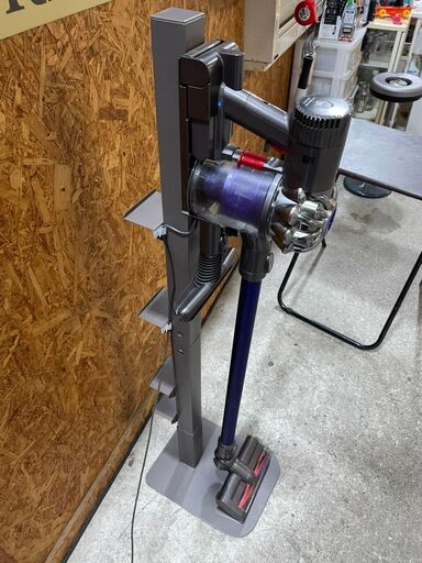 Q2917　ダイソン　スティック掃除機　ラック付き