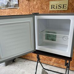 R0104　エスキュービズム　３２L　１ドア冷凍庫　フリーザー