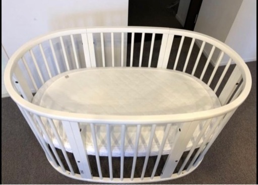 Stokke ベビーベッド&オムツ交換台