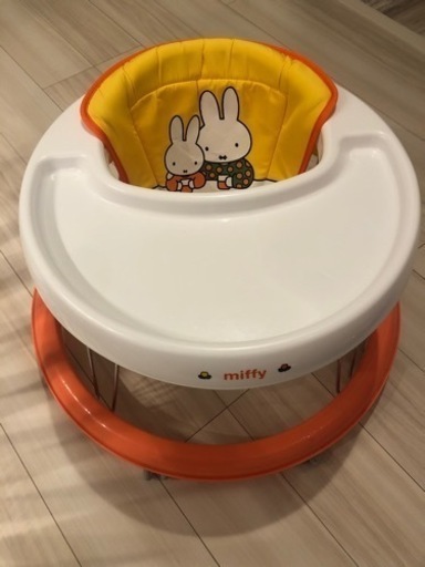 ほとんど未使用 ミッフィー歩行器