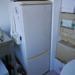 【直接引き取り】中古　ノンフロン小型冷蔵庫SHARP SJ17M...