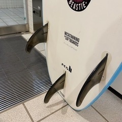 手渡し】ミックファニング 7'0 FCSフィン3本付き