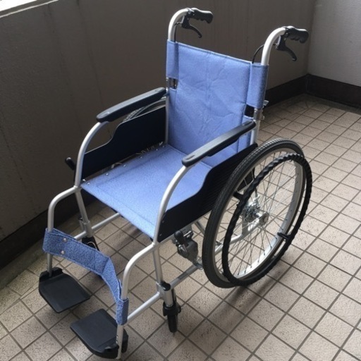 緊急募集！！　美品　車いす　自走式　折り畳み可　ノーパンクタイヤ　松永製作所