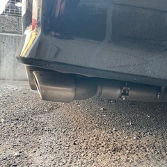 アルファード　ヴェルファイア マフラー　左右出し