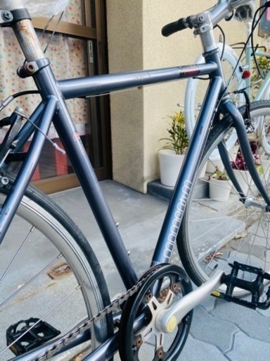 MOMENTUMのクロスバイク。後ろタイヤなども新品使ってます。8980円＋当店消費税5%＋防犯登録料 MOMENTUMのクロスバイク。後ろタイヤなども新品使ってます。8980円＋