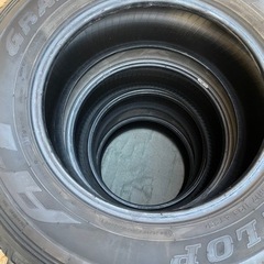 ハイラックスGUN125 ノーマルタイヤ