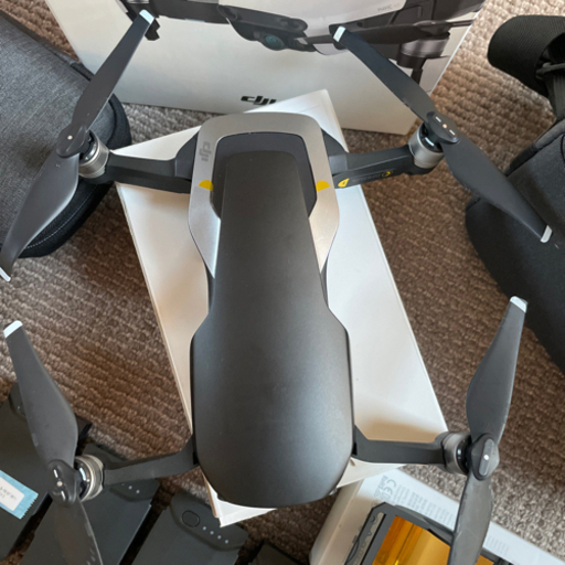 【決まりました】【バッテリー５個】DJI Mavic air 付属品多数 ドローン 決まりました】【バッテリー5個】DJI Mavic air 付属品多数 ドローン