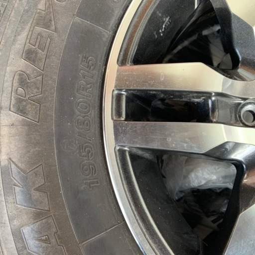 タイヤ4本セットハイエース