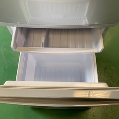 #KR22 Sharp 冷凍冷蔵庫　SJ-D14B-S 2016年製 137L