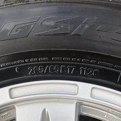 TOYOスタッドレスタイヤ　プラド