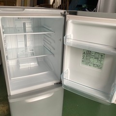 KR29 Panasonic 冷凍冷蔵庫 NR-B148W-S 2016年製