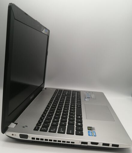 Asusノートパソコン i7（）、8GBのメモリ、SSD120GB、15.6画面