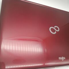 富士通ノートパソコン i7（中古）、8GBのメモリ、HDD500GB、15.6画面 