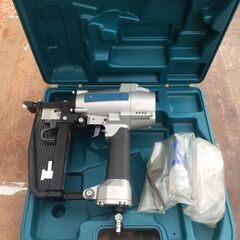 代理出品 マキタ エアタッカーAT1150 フローリング 管か10