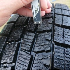 ダンロップウインターマックス　ＷＭ０１（スタッドレスタイヤ）