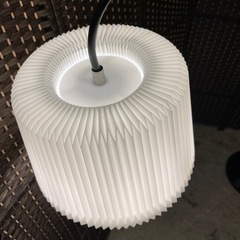 【売約済み】LE KLINT レ・クリント　2020年購入　フロア照明 SNOWDROP FLOOR スノードロップ　320M  フロアライト　デンマーク　北欧　モダン　間接照明　レクリント　ヤマギワ　yamagiwa キャンデックス　正規品　  LED照明　LED電球　付き　取り扱い説明書　付き　美品　カール・ハンセン　フットスイッチ　ルイスポールセン 