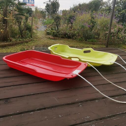 取引中 子供用 雪遊びソリ 2個セット あらま 岡崎のスキーの中古あげます 譲ります ジモティーで不用品の処分