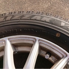 [商談中]BLIZZAKスタッドレス　軽　美品です。